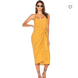 NWOT Juel Midi Dress in Plain Mustard